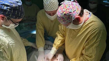 У Львові лікарі врятували 17-річного юнака з деформованою грудною кліткою. Фото - 285x160