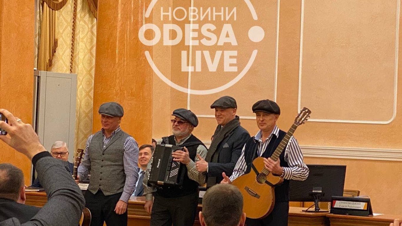 В мэрии устроили шоу в честь дня рождения Труханова - Новости Одессы