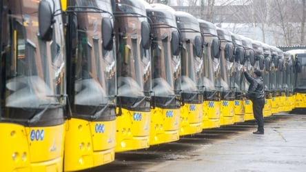 В Киеве задерживается движение общественного транспорта: причина - 285x160
