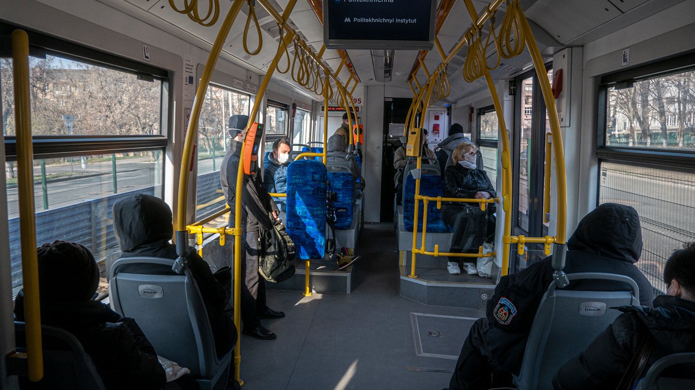 Слуга народа - в партии предложили сделать бесплатный проезд в транспорте Киева