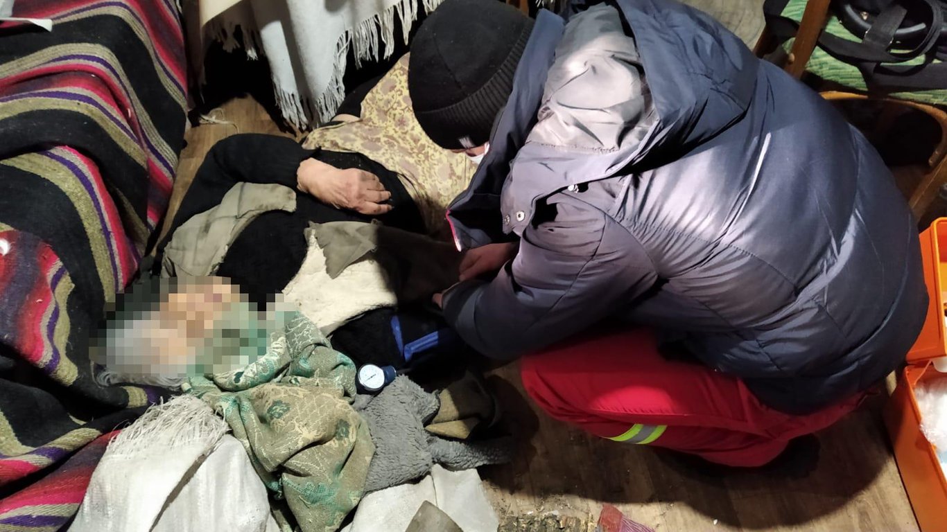 В Одесской области полицейские спасли пожилую женщину