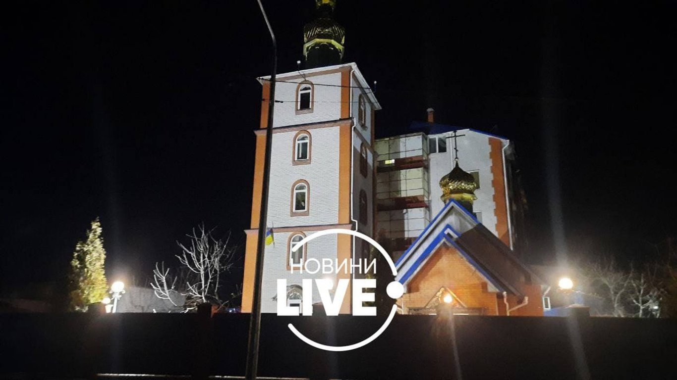 Пожежа в Києві - горіла церква - фото