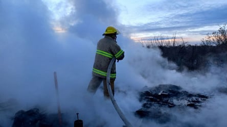 Сгорел дотла: в Одесской области пылал жилой дом. Фото - 285x160