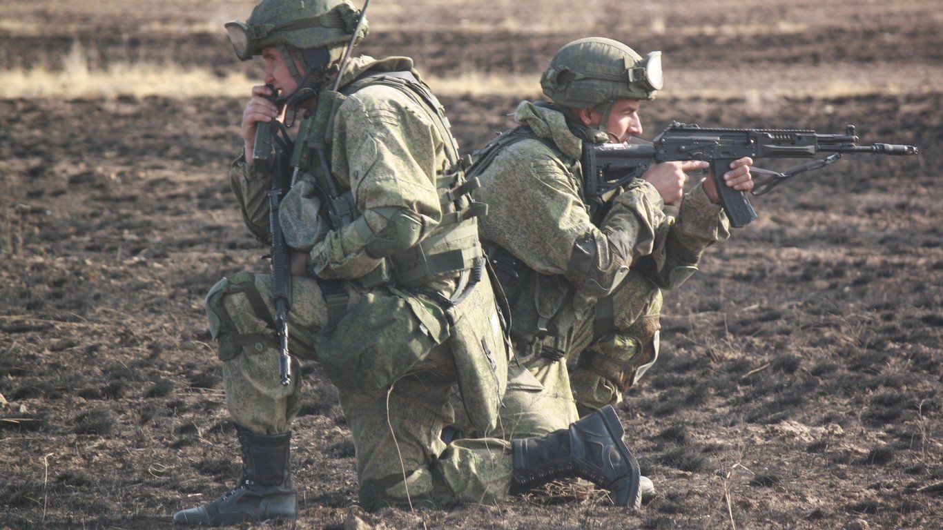 Позиции войск РФ у границы Украины показали с высоты. Фото