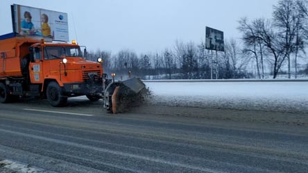 У Харківській області вирувала хуртовина і випало багато снігу. Відео та фото - 285x160