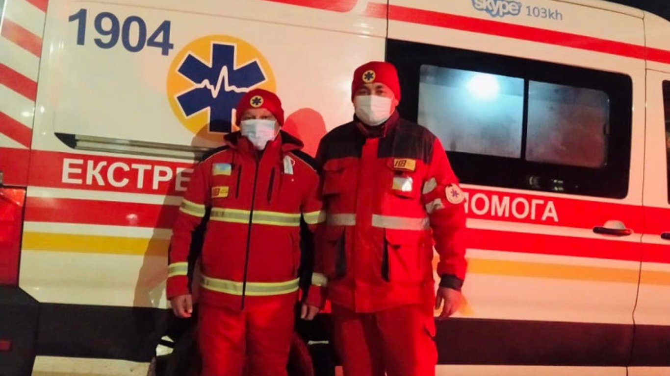 В Харьковской области "скорой" удалось спасти двоих человек от клинической смерти