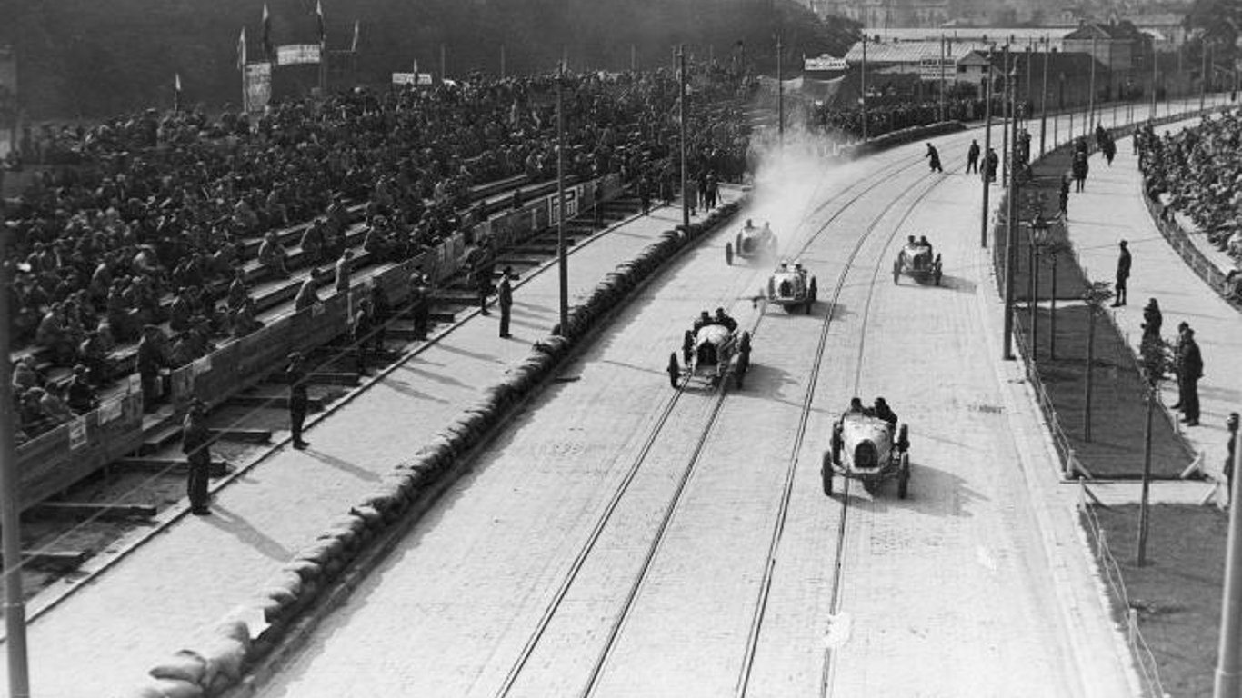 Як проходили автомобільні перегони у Львові сто років тому - фото