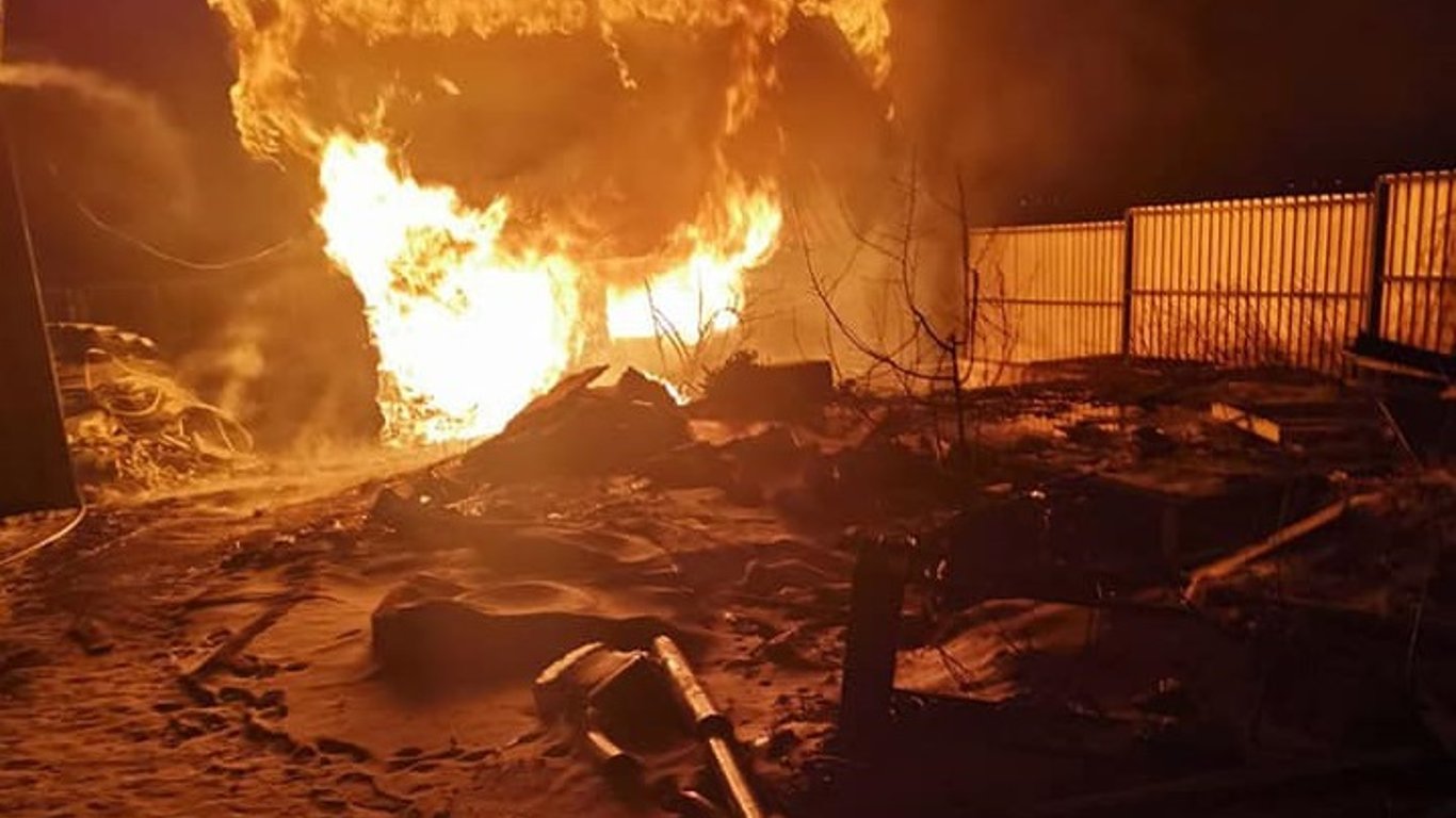 Младенец сгорел в бане под Киевом - мать арестовали - Новости Киева