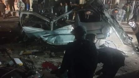 В Афганістані мікроавтобус вибухнув на жвавій вулиці, безліч загиблих - 285x160