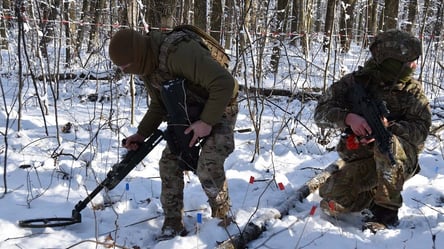 Российские наемники ранили воина ВСУ на Донбассе - 285x160