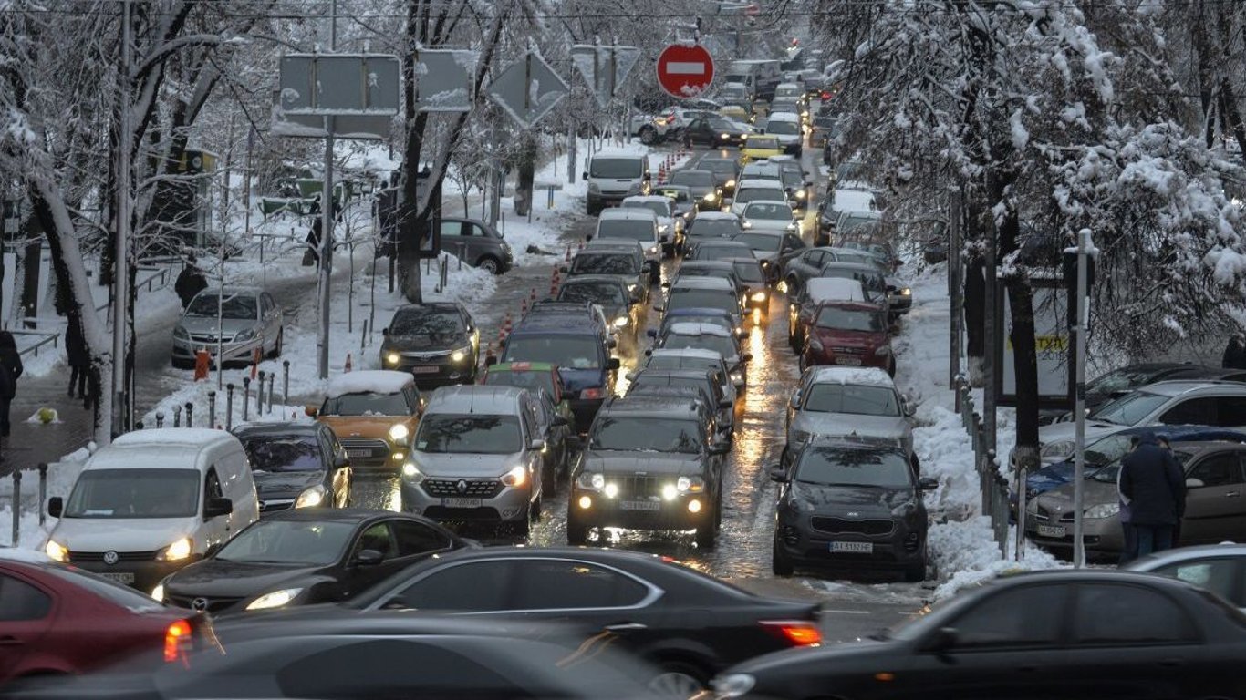 Пробки в Киеве - где невозможно проехать 24 января