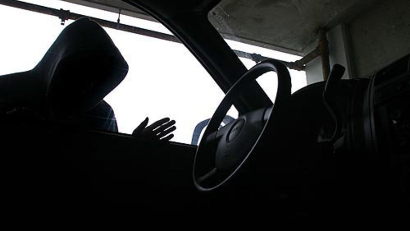 В Одеській області наркоман під кайфом викрав чужу машину