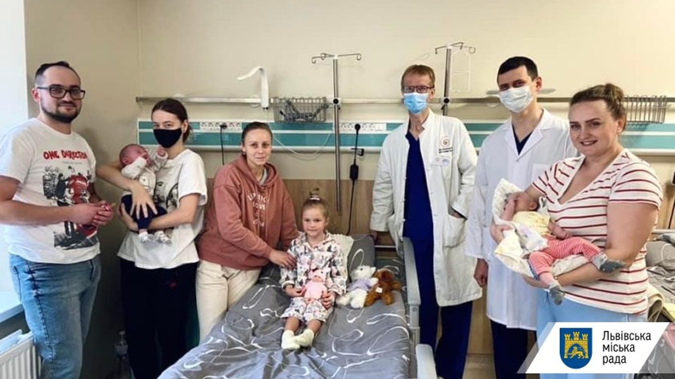 У Львові хірурги зі США прооперують людей з вадами серця - подробиці