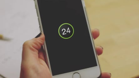 Докажите, что вы айтишница: ПриватБанк отказал клиентке в снятии наличных и спросил диплом - 285x160