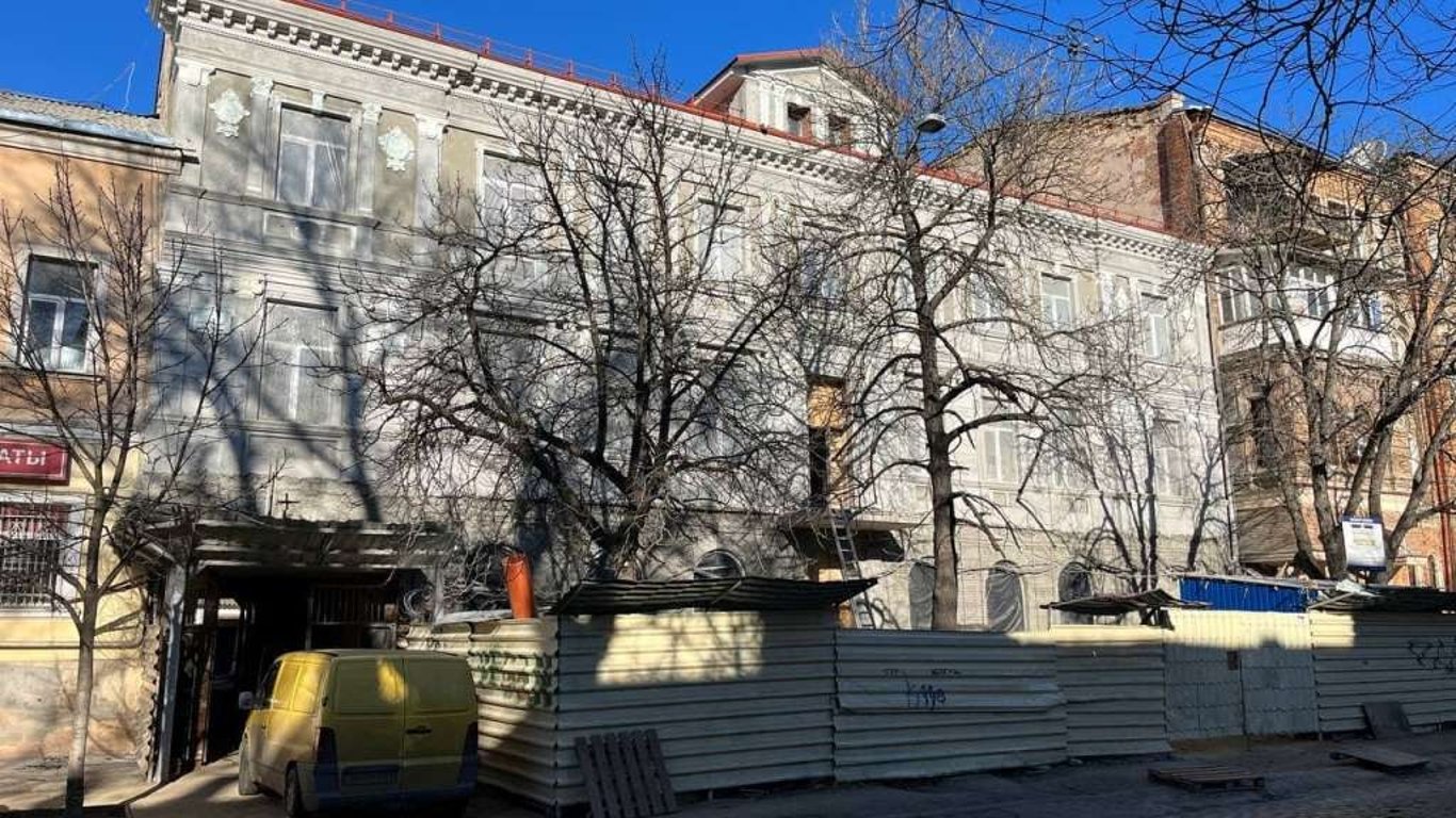 В Одесі ремонтуютб приміщення центру дитячої та юнацької творчості