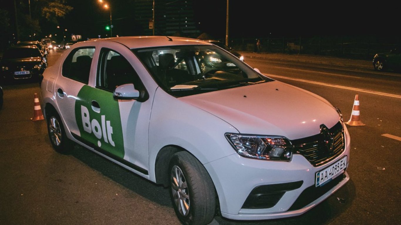 Таксі BOLT у Києві: водій побив пасажира