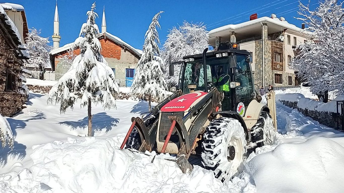В Турции впервые за 29 выпал снег