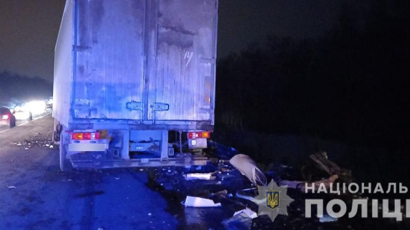 На Харківщині внаслідок ДТП водія розірвало на частини