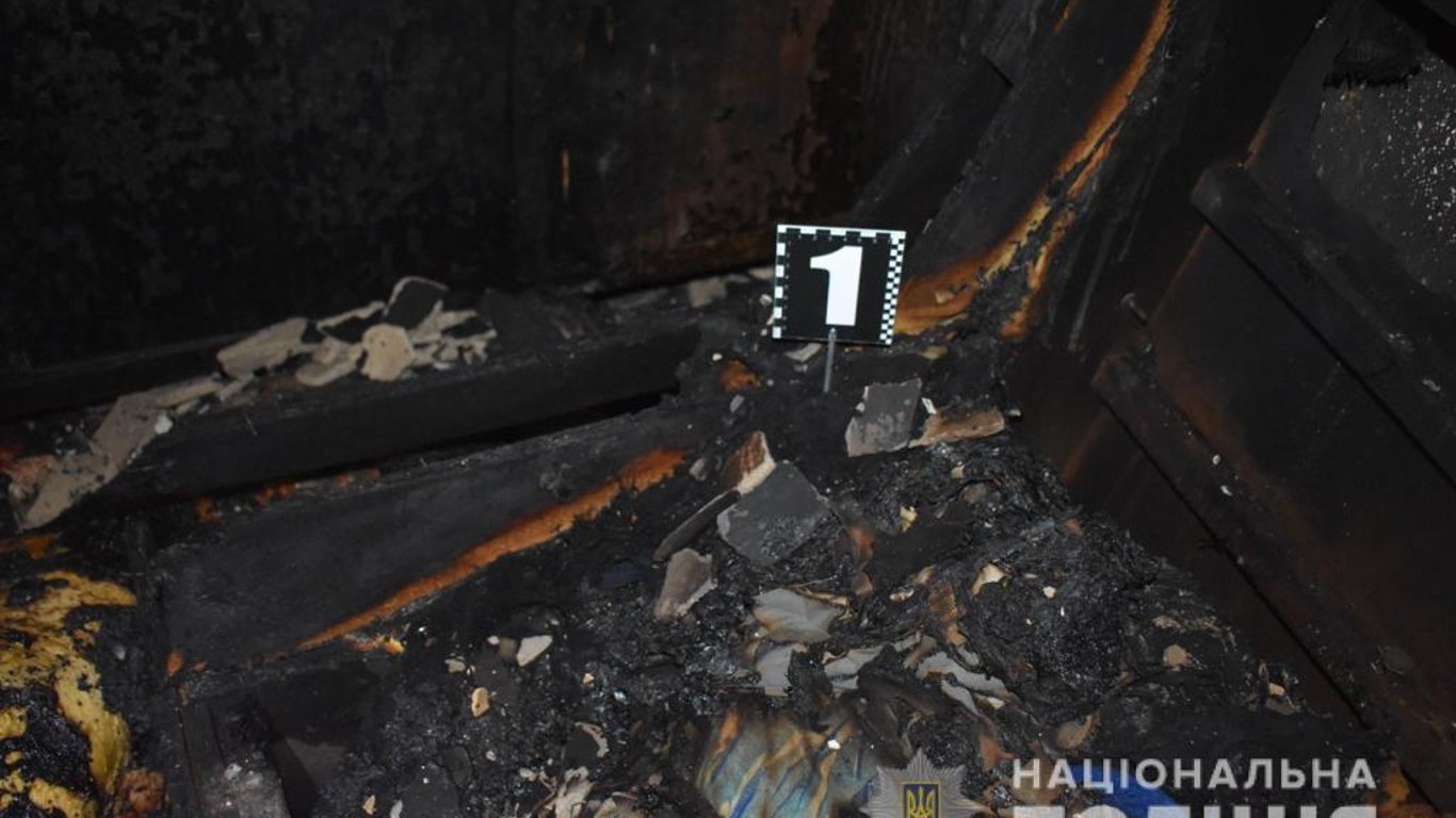 Ревнивец забил друга до смерти и сжег в его же доме под Киевом