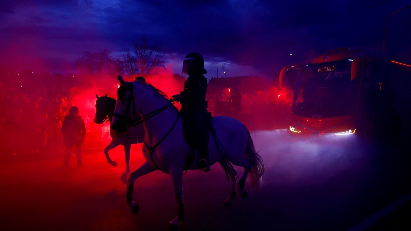 Фанаты мадридского "Реала"