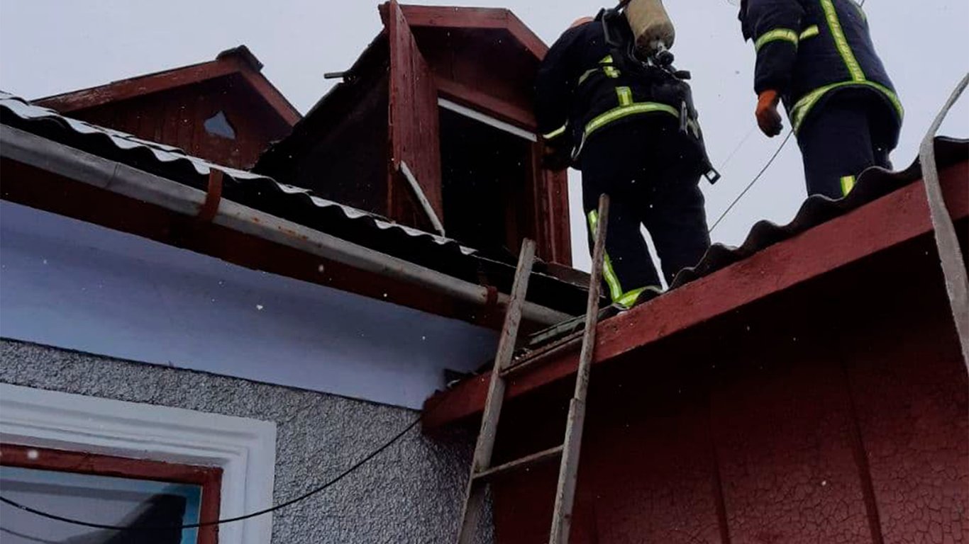 На Одещині рятувальники гасили дві пожежі