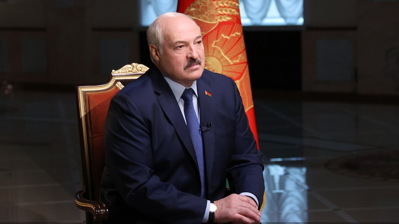 Лукашенко заявив про готовність брати участь у війні на боці Росії