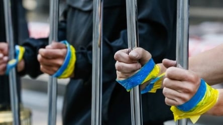 В Крыму РФ незаконно задержала двух украинских рыбаков - 285x160