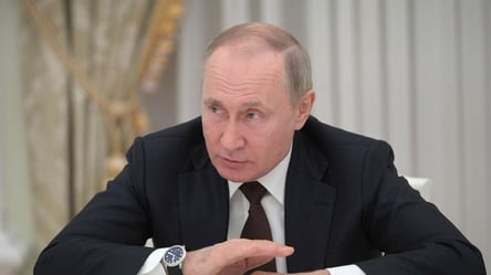 "Обслуговує лише понти Путіна": російський політик висловився щодо загрози війни з Україною - 285x160