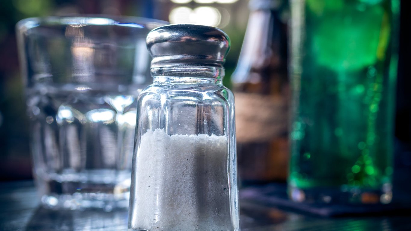 Как добывали соль на Куяльницком лимане в XX веке — историческое фото