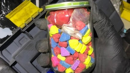 У Києві затримали групу наркодилерів з "товаром" на 35 мільйонів гривень. Фото - 285x160