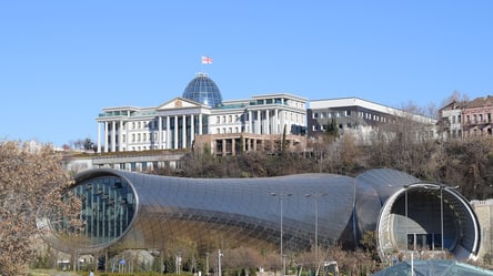 Парламент Грузії прийняв резолюцію на підтримку України: Росії в ній немає - 285x160