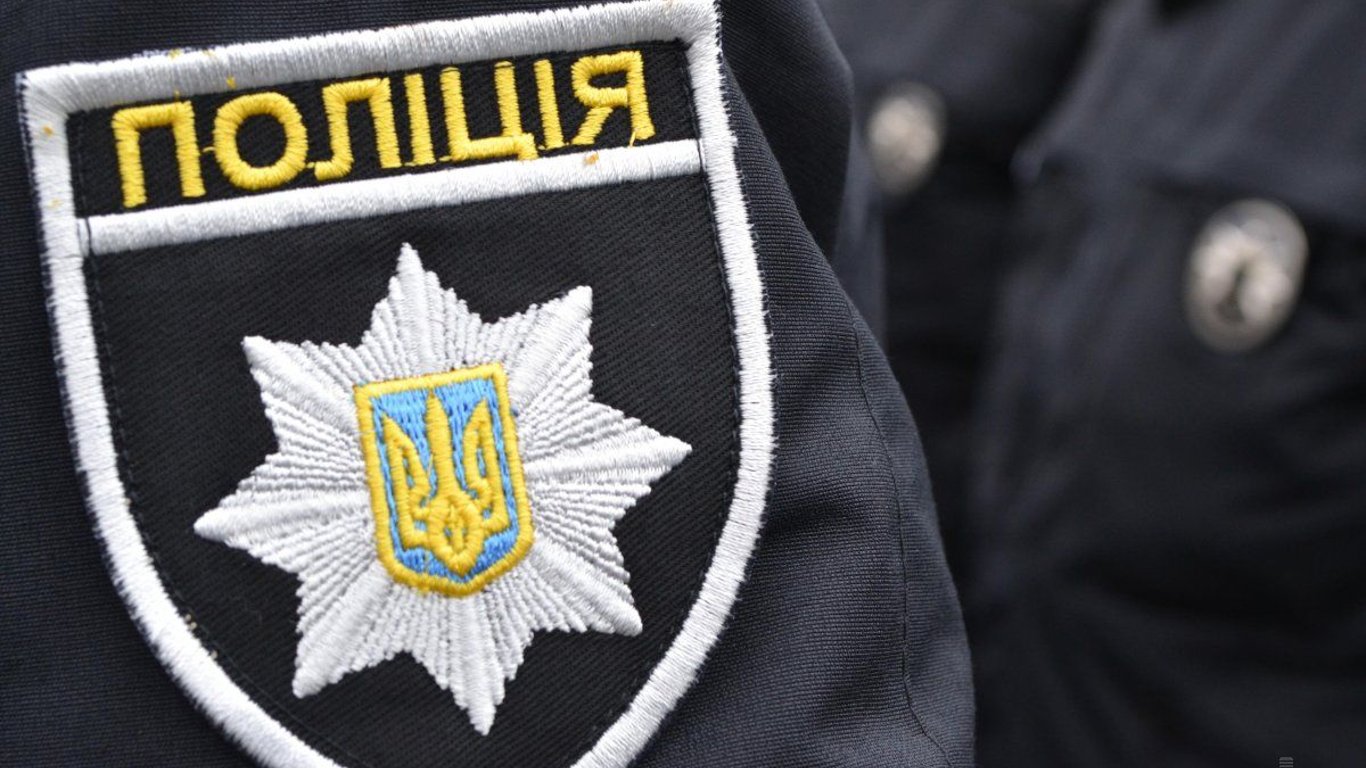 Полиция Львовщины получила почти 500 ложных сообщений о преступлениях в месяц