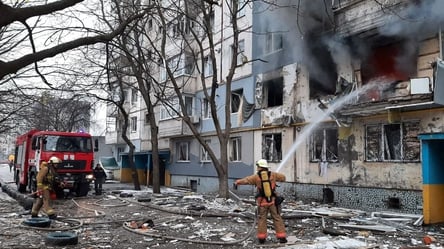 У Кропивницькому стався потужний вибух у висотці: є загиблий і поранені. Відео - 285x160