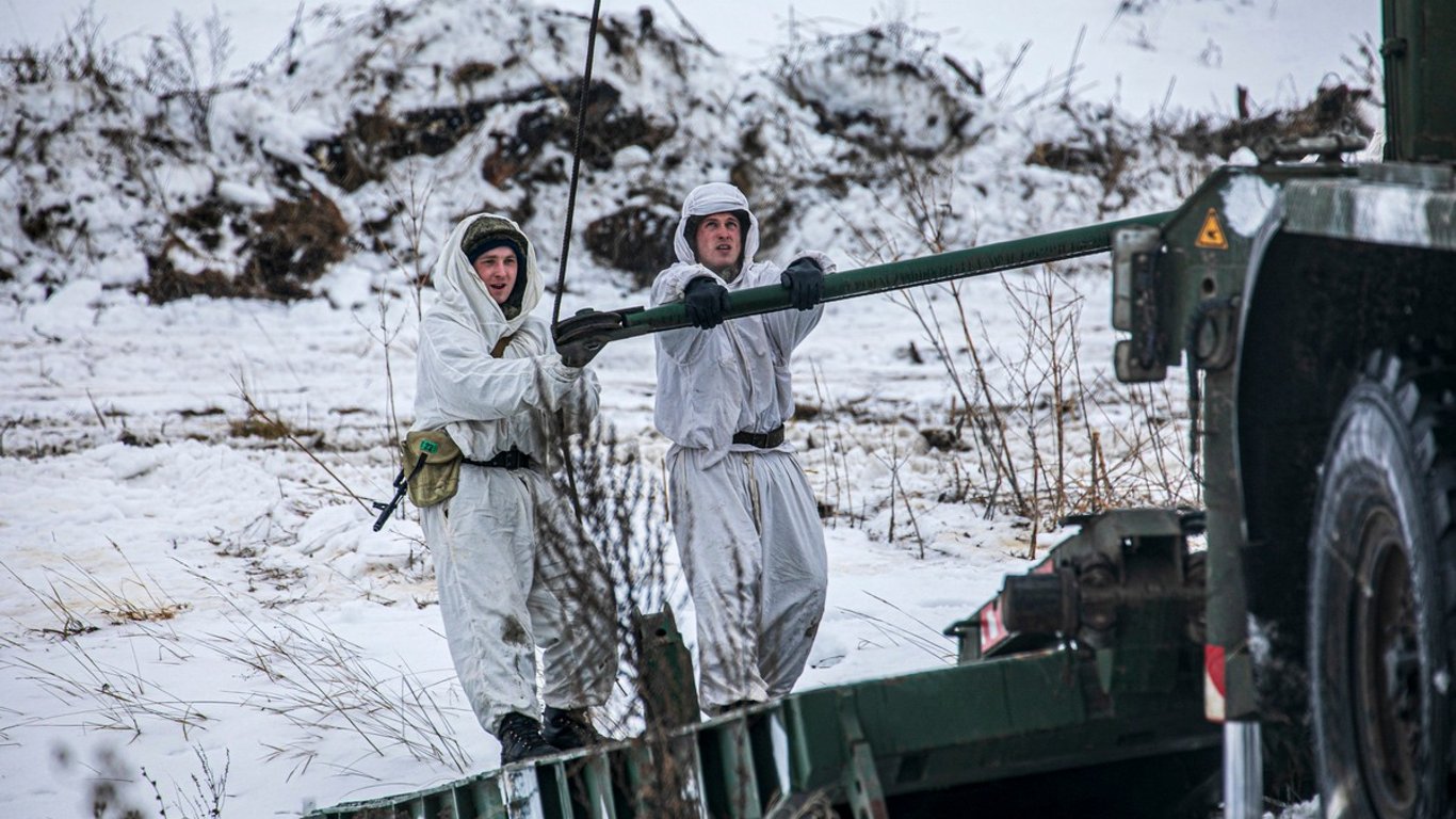 У Міноборони назвали кількість військ Росії поблизу кордонів України