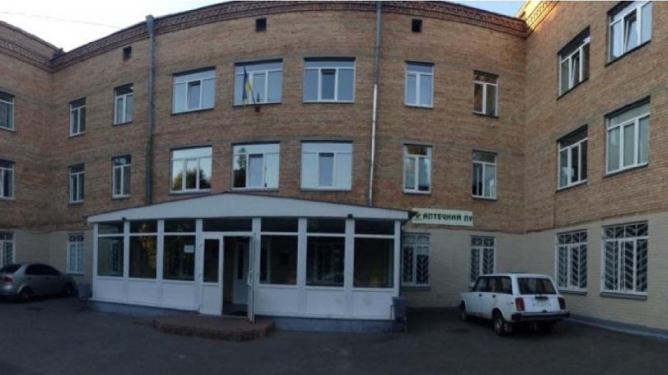 ЧП в Киеве - поликлиника на Нивках находится в ужасном состоянии - фото
