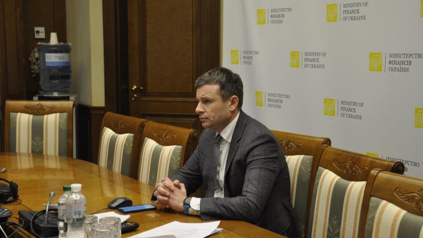 Зарплаты медиков-Марченко рассказал, есть ли деньги на обещанное повышение