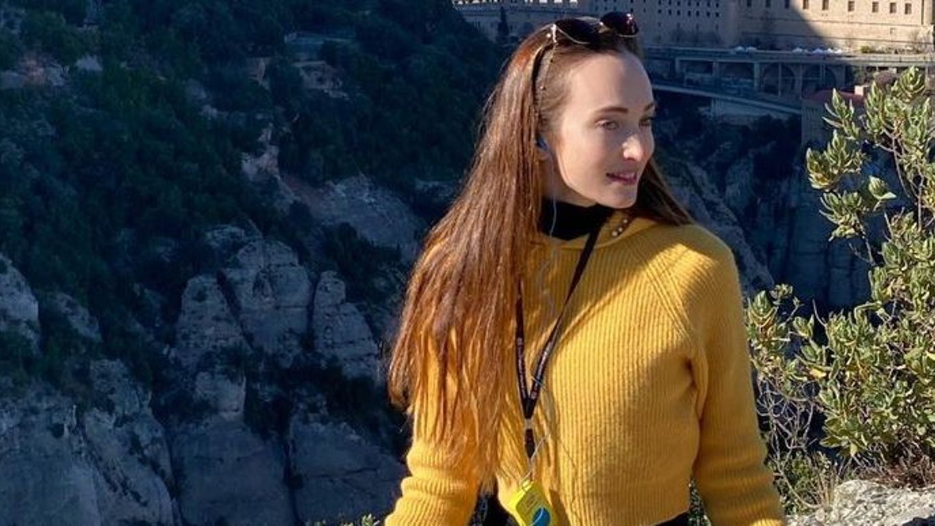 Экс-жена Остапчука Елена Войченко похвасталась идеальной фигурой в Испании - фото
