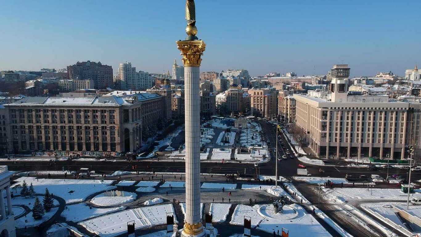 Макрон в Киеве: где перекроют дороги