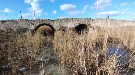 Унікальна споруда та пам'ятка історії: на Одещині потребує реставрації "ажурний міст" XVII століття - 285x160