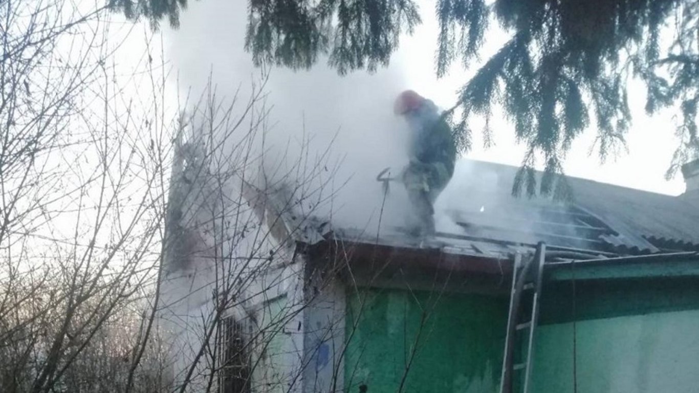 В Одесской области горел заброшенный дом