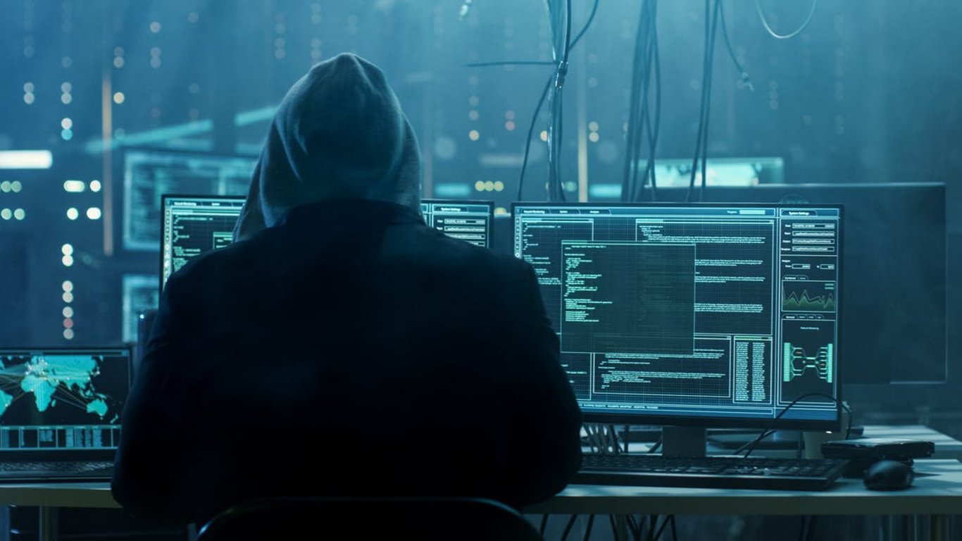 Приват24 и Ощадбанк атаковали хакеры - сбой произошел и в работе сайтов Минобороны и ВСУ