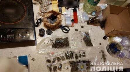 В Одессе 19-летняя девушка продавала наркотики, ее задержали - 285x160
