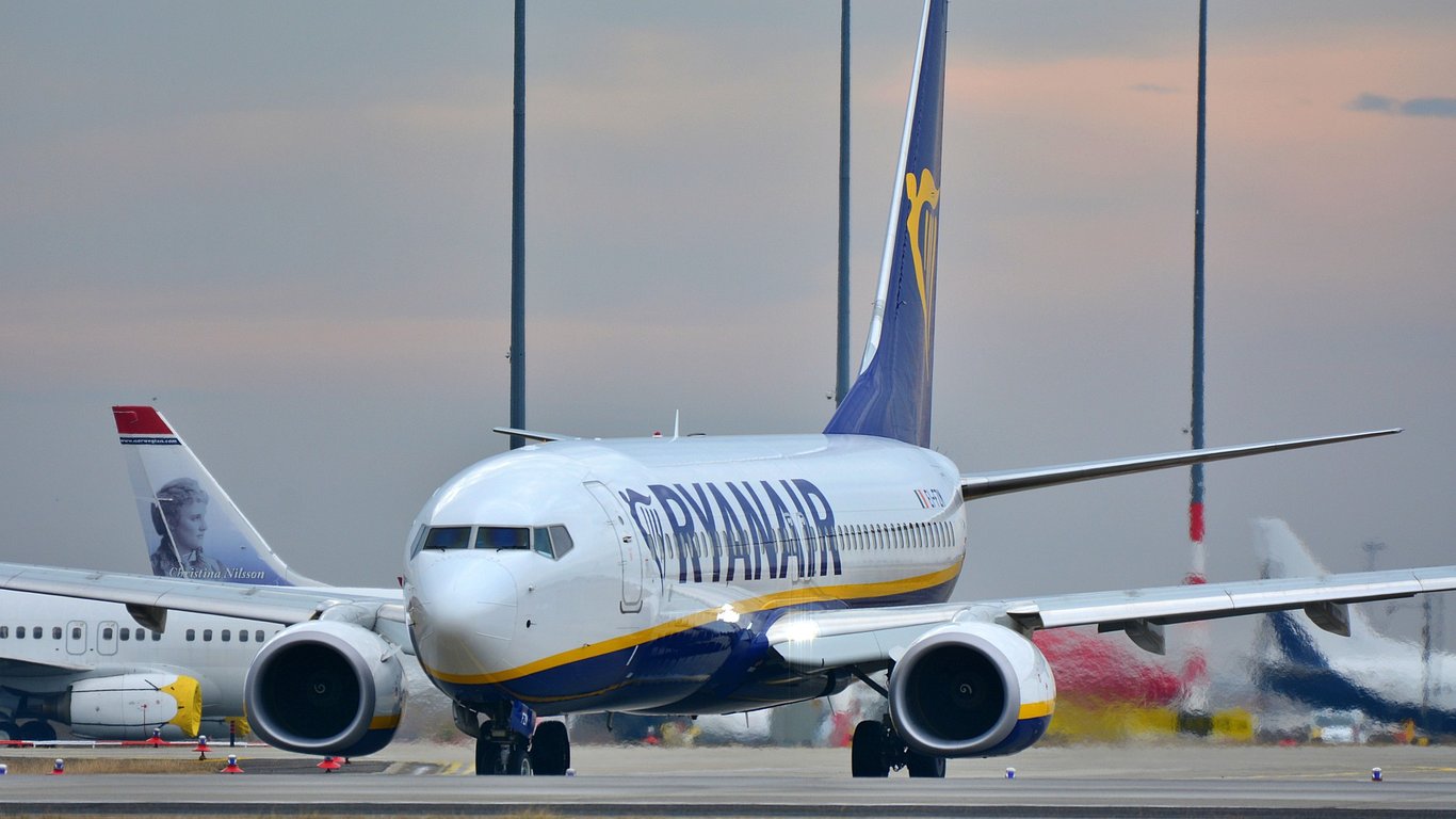Ryanair не припинятиме польотів до України