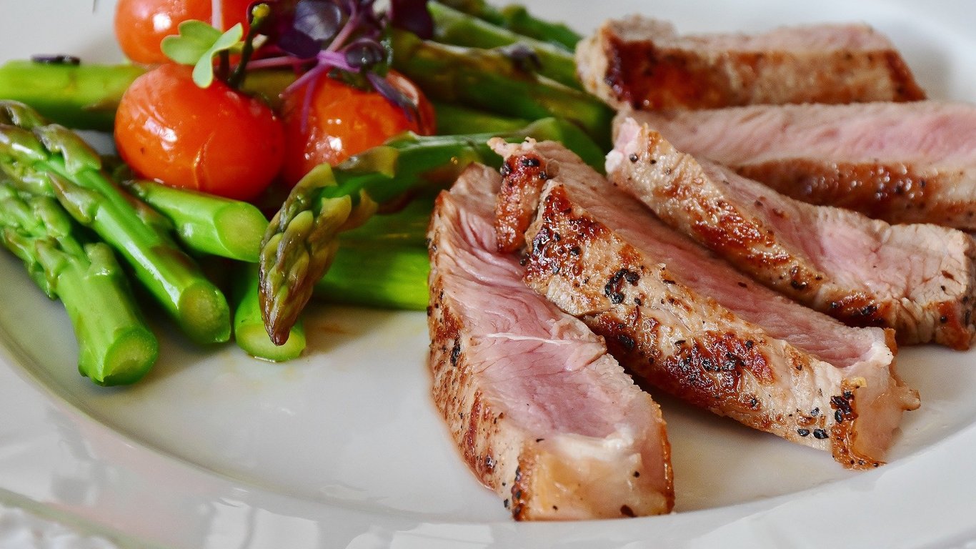 Эксперты назвали главную ошибку при хранении мяса
