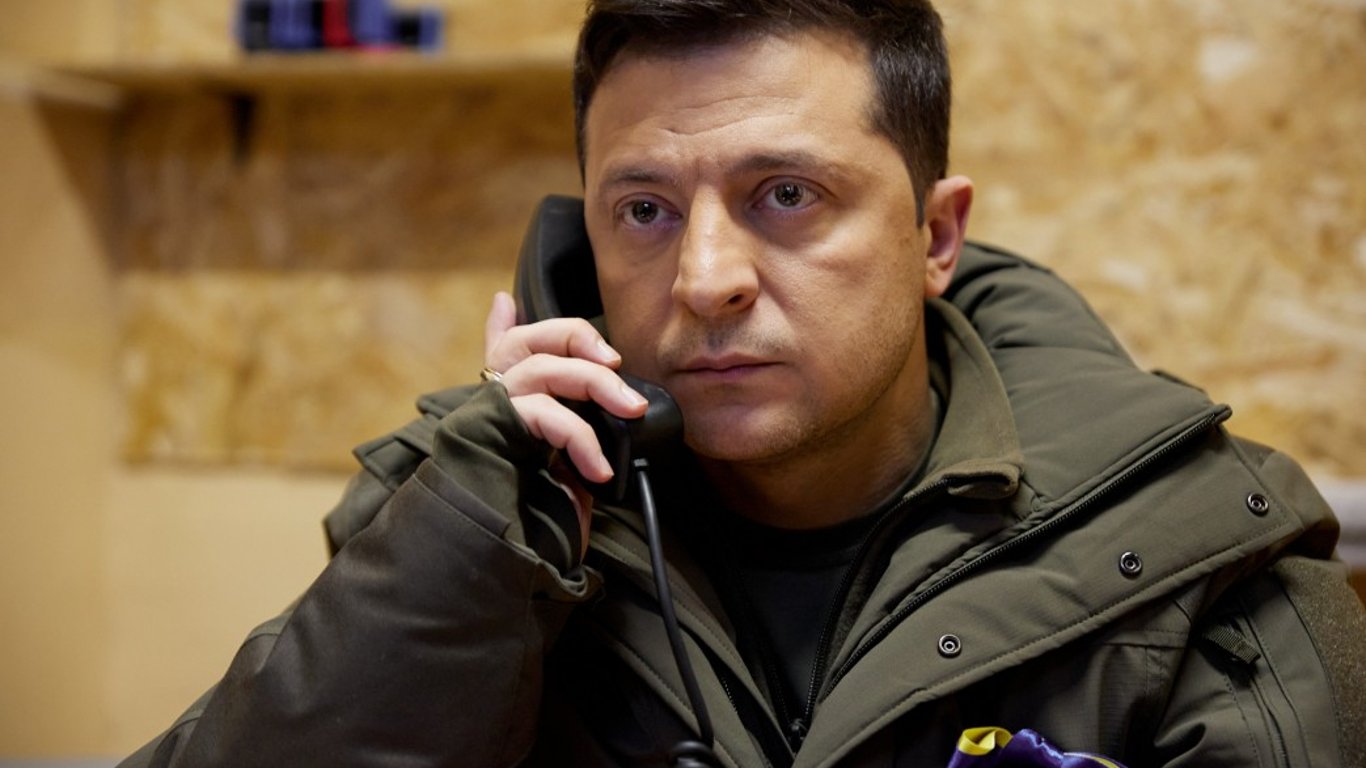 Зеленский провел телефонный разговор с президентом Евросовета за обстрелов на Донбассе