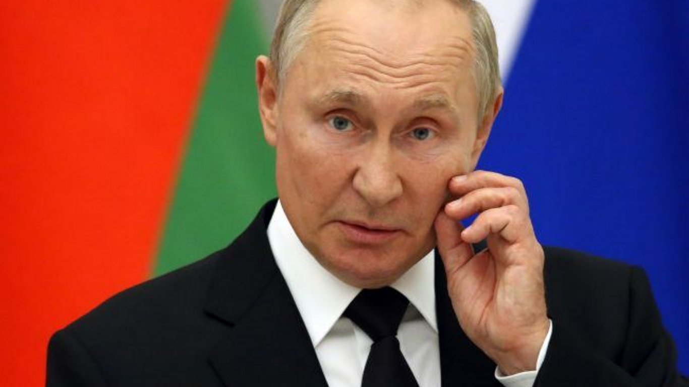 Путин распорядился выплатить эвакуированным из Донбасса по 10 тысяч рублей