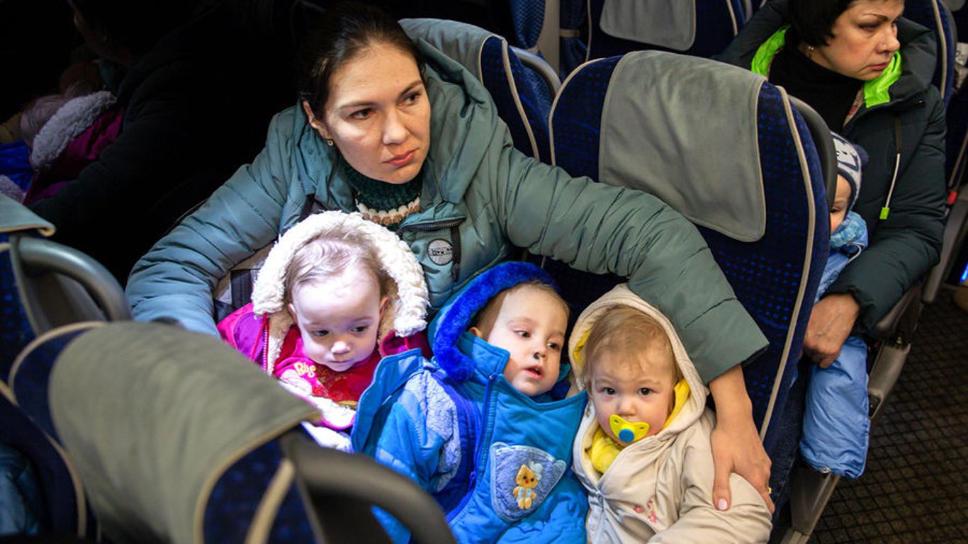 В Ростовской области вводят ЧС из-за беженцев ОРДЛО - вторжение в Украину - что известно
