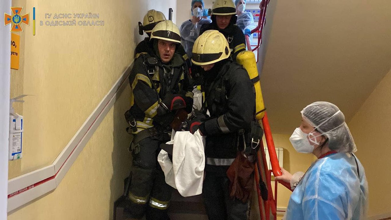 В Одесі горіла лікарня - евакуювали 28 людей
