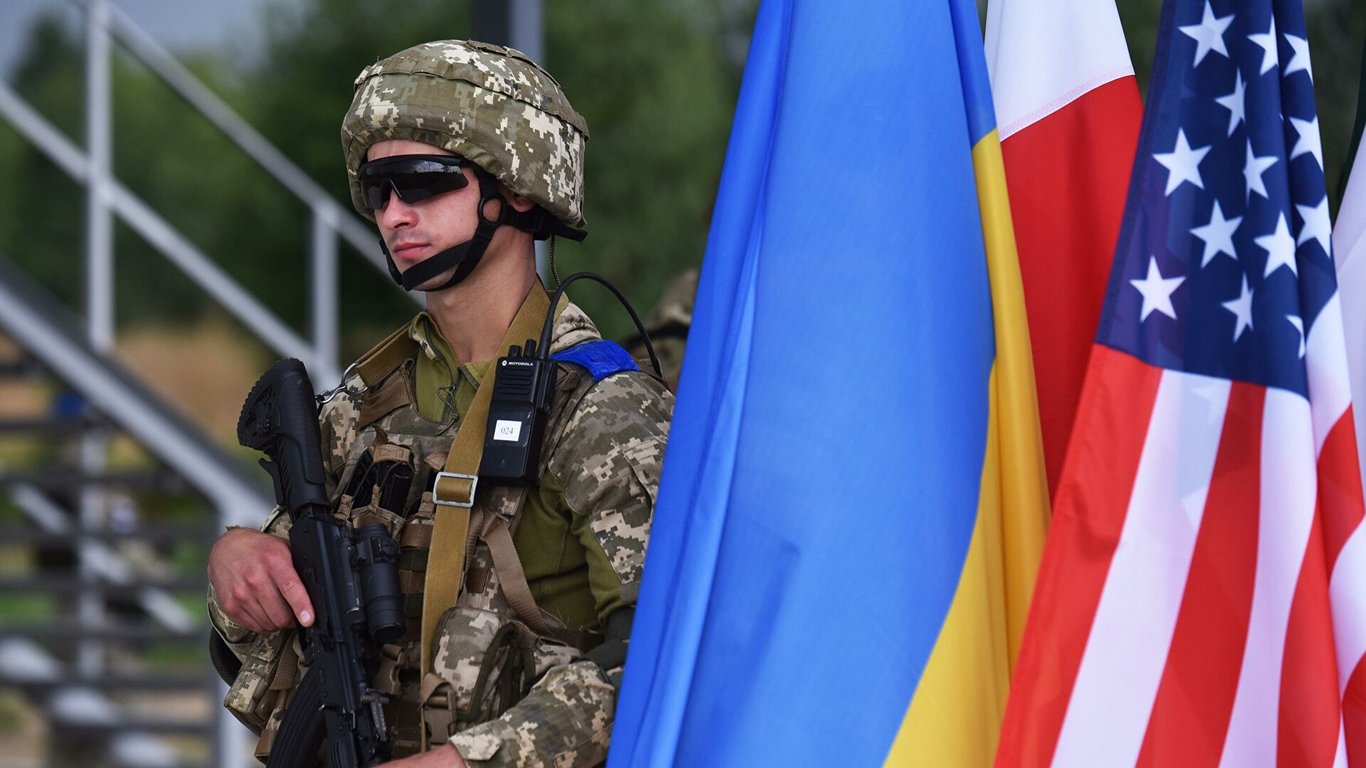 НАТО скликає позачергове засідання комісії НАТО-Україна на тлі визнання Росією Л/ДНР