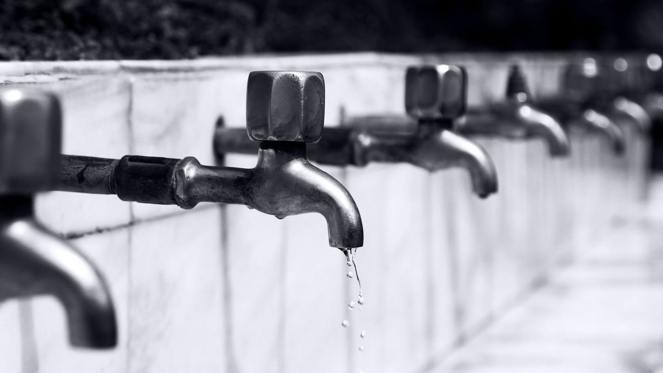 Відключення води в Одесі — перелік адрес 24 лютого